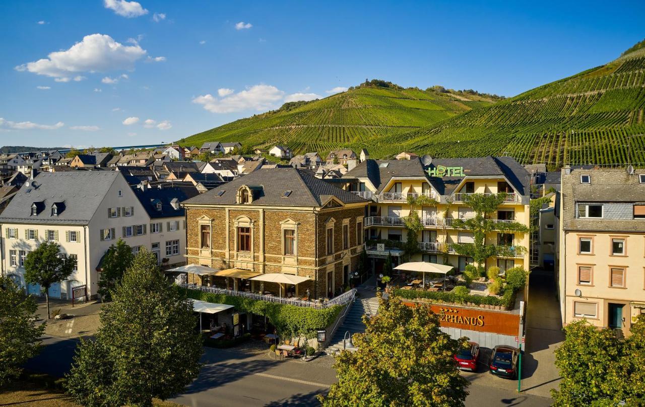 Weinhotel St. Stephanus 젤틴겐라티그 외부 사진