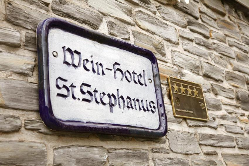 Weinhotel St. Stephanus 젤틴겐라티그 외부 사진