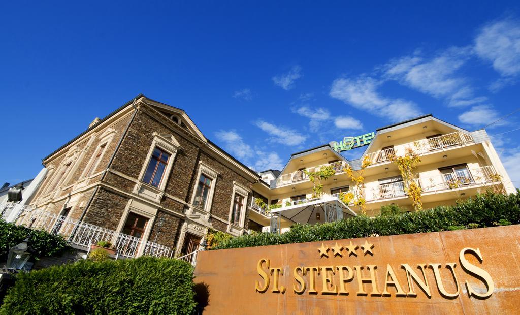 Weinhotel St. Stephanus 젤틴겐라티그 외부 사진